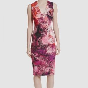 Fuzzi Women’s sleeveless V-Neck sheath dress - Large